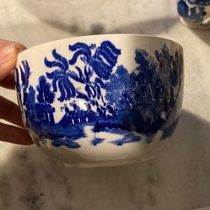 Vintage Blue Ye Olde Willow bowl stone on Trent